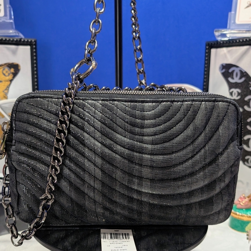 Henri Bendel Number 7 Quilted Camera Black Striped Evening 2 Way Purse - NEW🔥